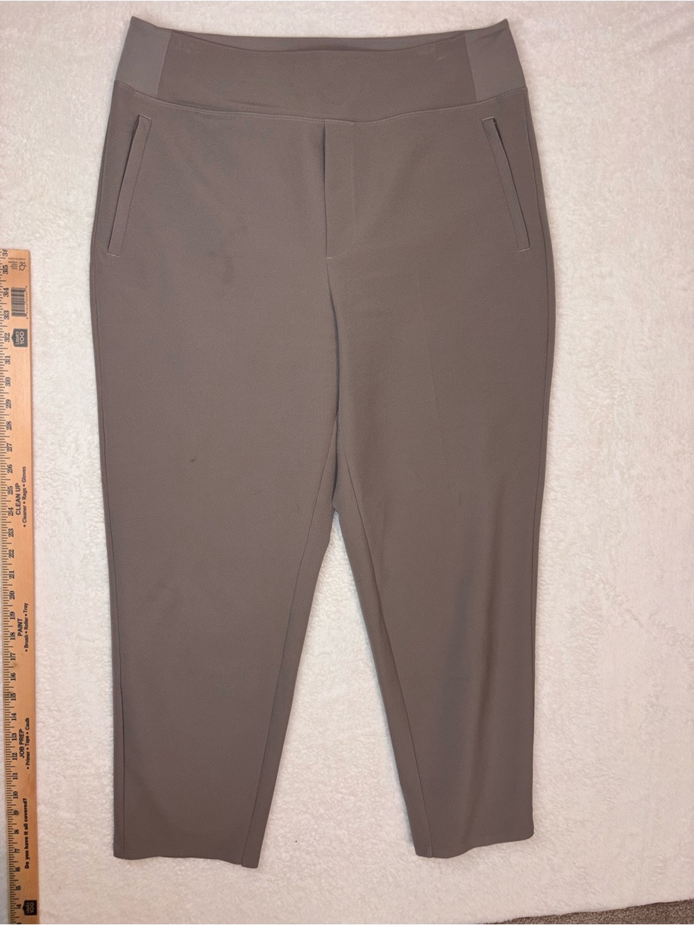 EUC! ATHLETA STELLAR
TROUSER Women's Pants 4 pocket tan in color Size XL